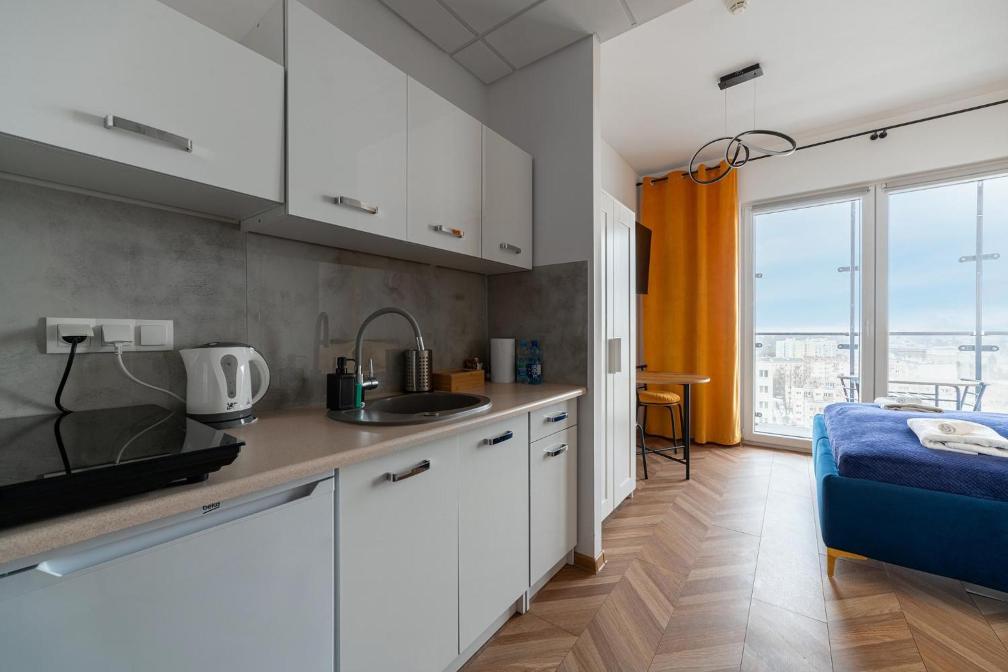 Apartamenty Wola Tower Варшава Екстериор снимка