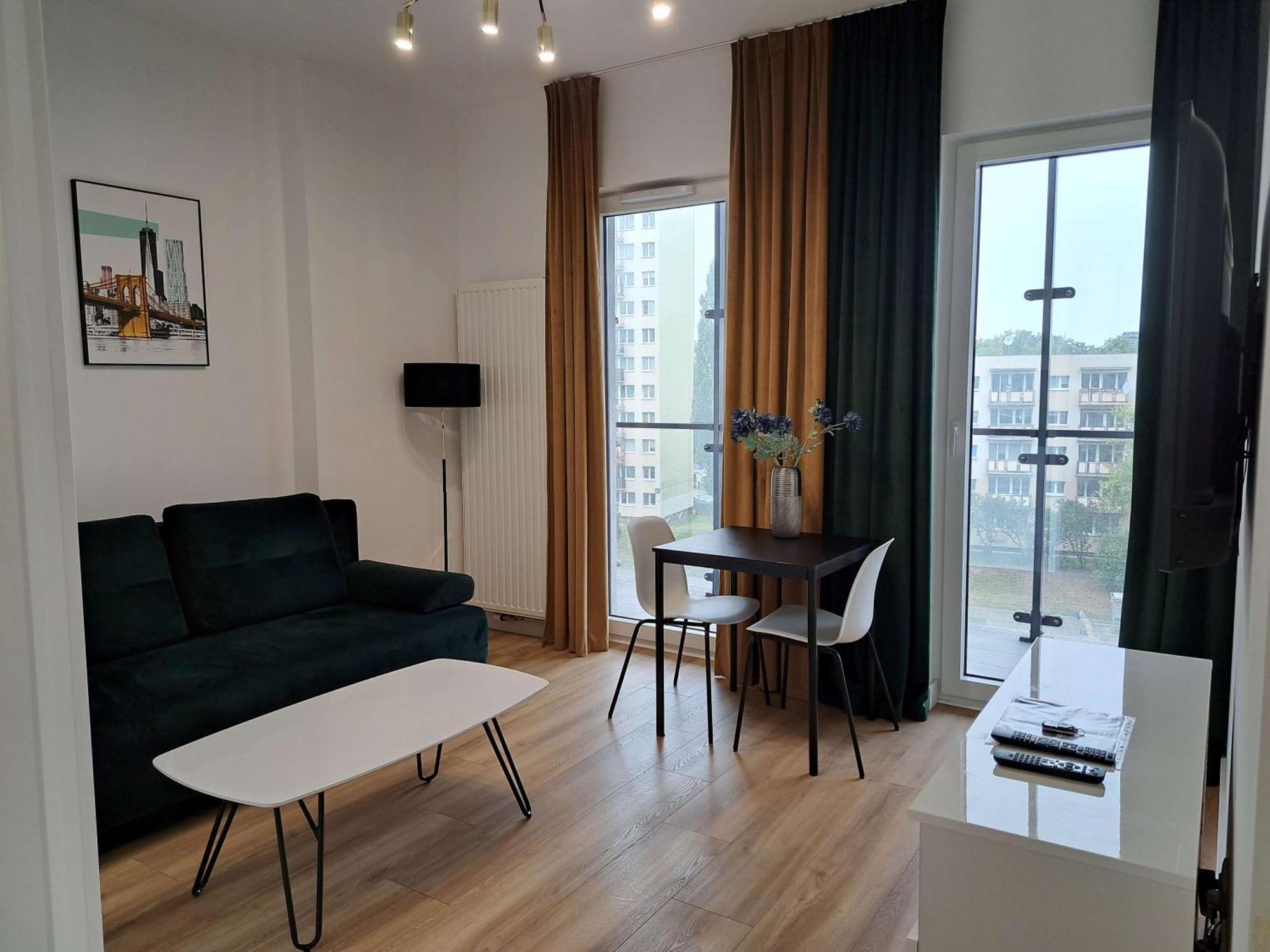 Apartamenty Wola Tower Варшава Екстериор снимка