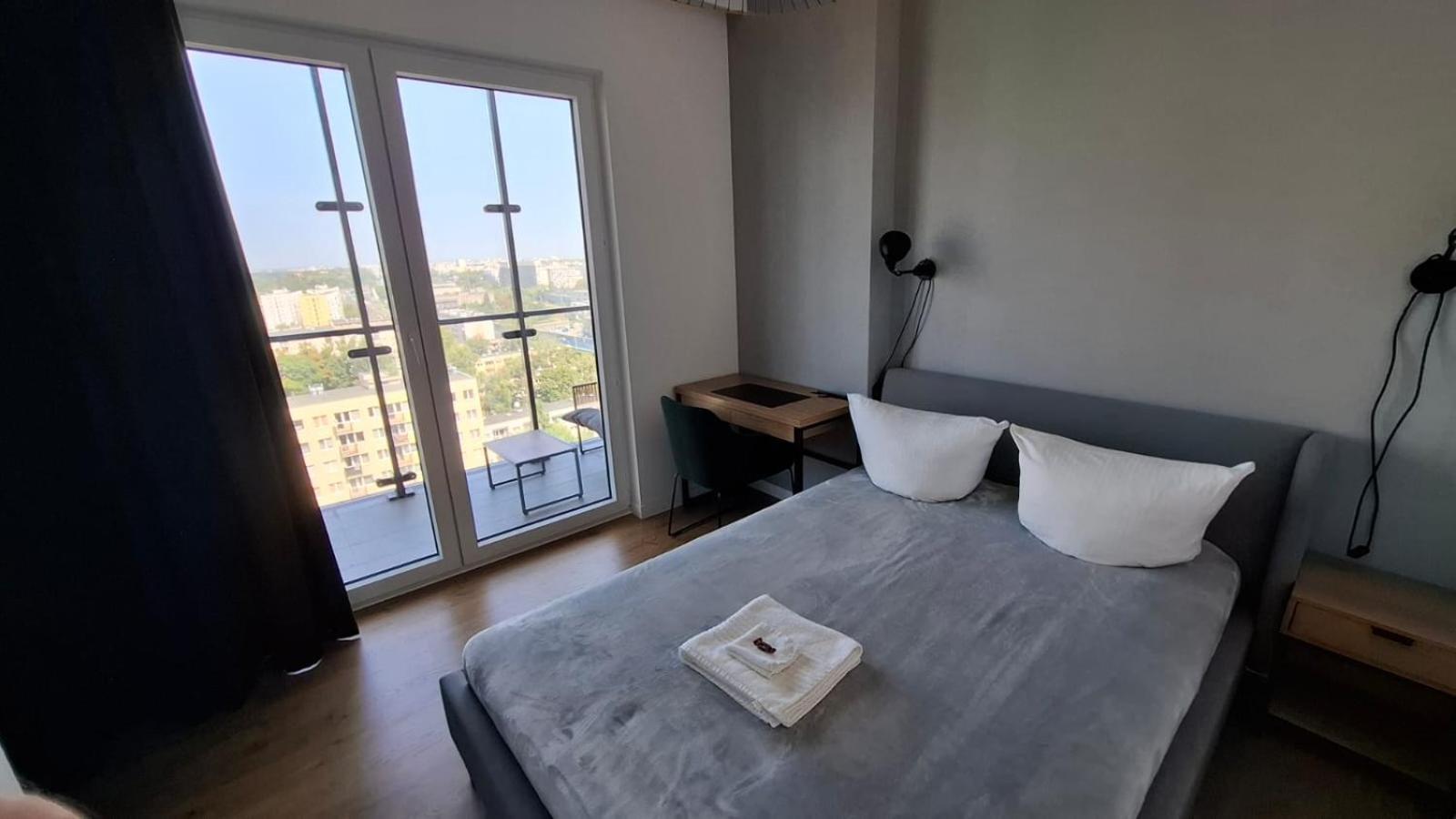 Apartamenty Wola Tower Варшава Екстериор снимка